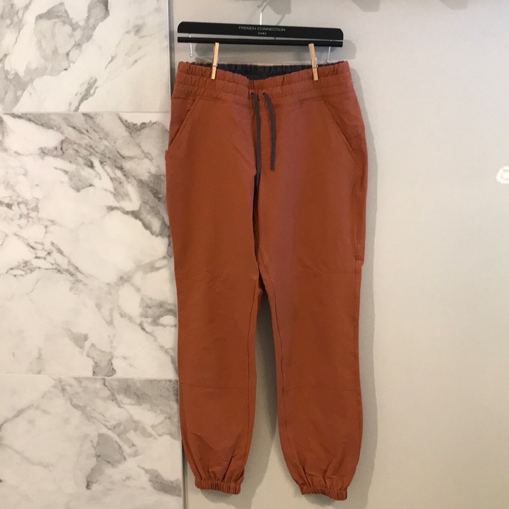 Like New MEC active pants